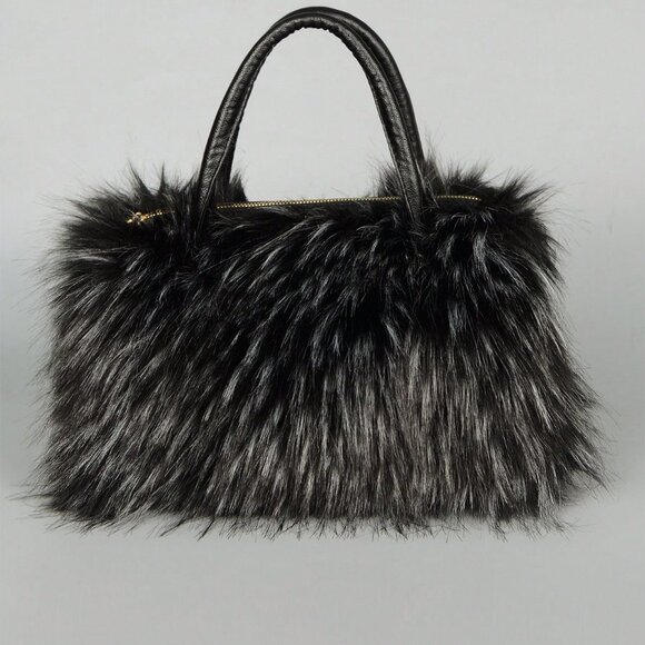 Black And White Glamorous Women's faux fur oversized bag - Picture 5 of 7